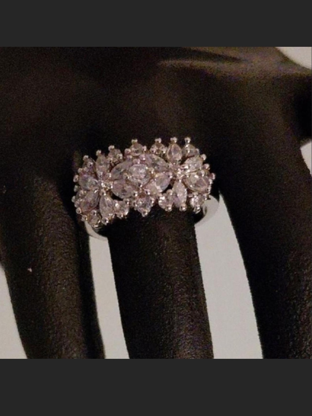 Source Unknown Silver Floral Cluster CZ Ring - White